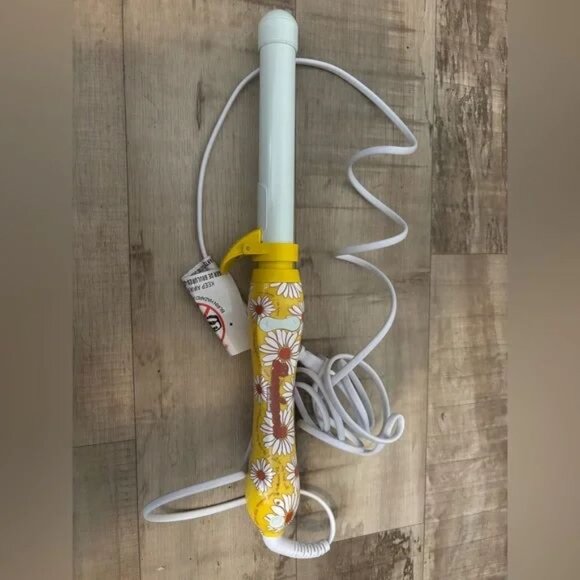 Cassidy Beachwaver B1 series Rotating Curling Iron - Picture 2 of 5